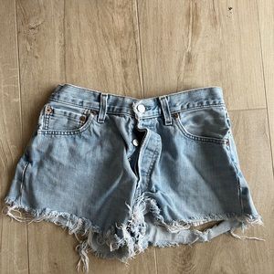Vintage Levi’s jean shorts